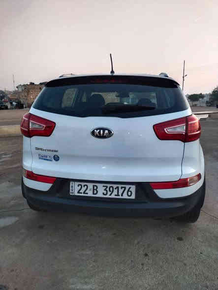 السلام عليكم سبورتاج موديل 2014 خليجيه رقم وسنويه جديد وباسمي سياره مواصفات الاستندر مابي جلد وبنوراما باقي مواصفات موجوده السياره مكفوله ونظيفه حيل بيه اشويه كارت امبين بالسونار السياره مكينه مامفتوح صدر امامي خلفي جديد السياره جاهزه ماشيه 164 الف قابل للزياده
السعر ١٦٣ وبي مجال ومكان السياره ديالى خانقين 
الشراي يتصل اخوان عليه 
*********** خناقين
