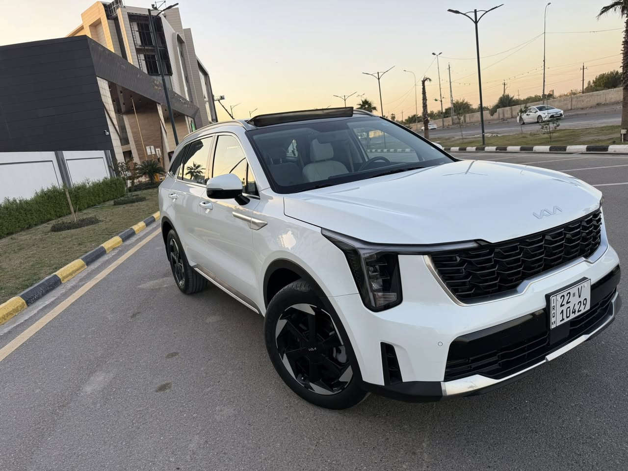 السلام عليكم
   سورنتو موديل 2024  مواصفات المعروفة بصمة كير ماوس سايد بريك دكمة جنطة كهرباء فتحة مكينه ٦ سلندر رقم اربيل بعدهة بل ضمان ماشية ٣٦ كفالة عامة عدا شخط حك اصبع فقط مكاني بغداد الزعفرانية السعر ٢٩٥ 
***********
