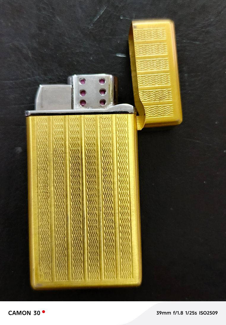 قدّاحة غاز فخمة BOSS–شعلتين🔥🔥
✨ جديدة كلش – لم تُستخدم ✨
قدّاحة معدنية لون ذهبي بتصميم راقي وثقيلة باليد
تعمل على الغاز وبنظام شعلتين قوية وثابتة 🔥🔥
مناسبة للاستخدام اليومي 
✔️ معدن متين
✔️ قابلة لإعادة تعبئة الغاز
✔️ أداء قوي ومظهر فخم
💰 السعر: 35,000 دينار
📍  بغداد 
📩 للتواصل على الخاص
يتوفر توصيل


**إذا كنت صاحب هذا الإعلان وتريد حذفه لأي سبب، رجاءا أرسل رسالة إلى الدعم الفني**