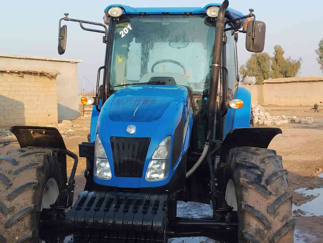 السلام عليكم للبيع تركتر نيهولند موديل 2013 كلشي شغال النوعيه ايطالي السعر اتصل عله الرقم *********** استفسار أكثر
