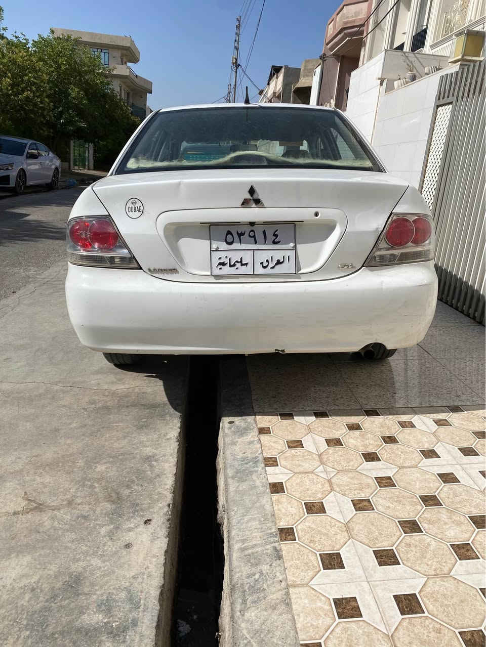 لانسەر ٢٠٠٧
زۆرخاوینە ١ بست سبوغە
شاشە ئایپات کامیرا 
٤ جام لارەبا 
بەرە دەرکەکان جلدە 
ناو غورفەی زۆر خاوێنە
ناو لایتی رەشە
پێشو پشتت کەپسە
مەکینە سپیە نەکرایتەوە
مەکینە گەورەیە 
گێرو مەکینە بەشەرت
تەزە پێشی توند کرای تەوە
٤ تایە تازەم بەستاوە
رقم سلێمانیە
بەناوکردن بەشەرت 
غرامە بە شەرت
*********** أربيل, العراق
