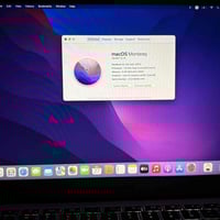 ماك بوك ٢٠١٧ اير شغال و مرتب.  السعر ٢٥٠ الف  07735021633