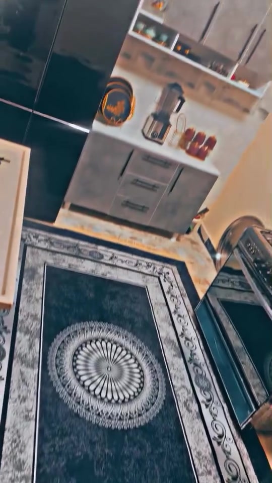 غراض بيت كامله للبيع معه سبالت مصار شهريا من مشتريهم
***********
