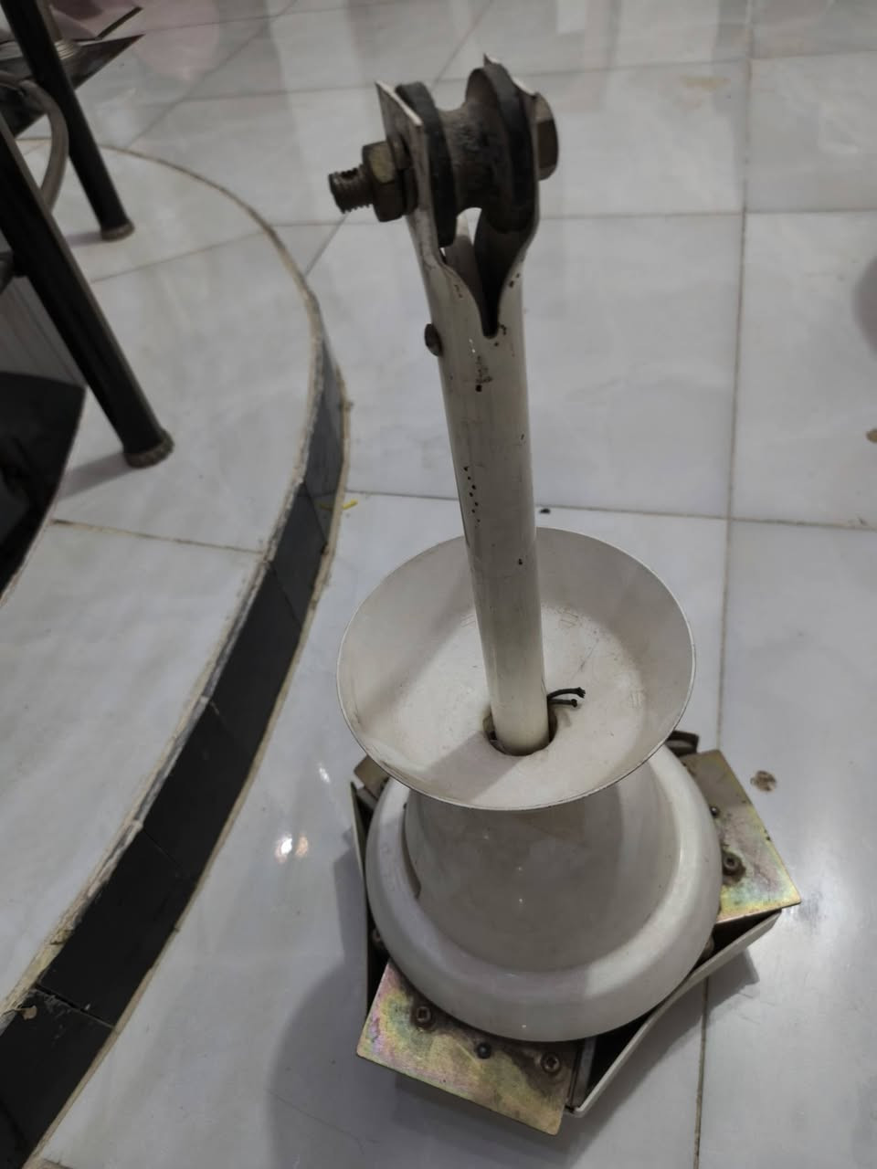 ساحبات نشنل ٦ انج او مروحه سقفيه نشنل بلور ماكيتا ياباني السعراتصال او خاص *********** بغداد الرصافه
