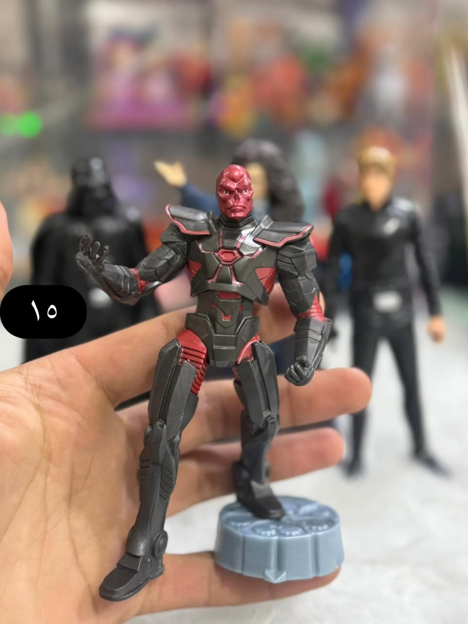 متوفر ✅ الاسعار بلصور شركه هاسبيرو مجسمات الشخصيات القابلة للتجميع (Collectibles) تشمل شخصيات من "حرب النجوم" (Star Wars) مثل دارث فيدر، وشخصيات من عالم مارفل مثل آجاثا هاركنس وريد سكول.


**إذا كنت صاحب هذا الإعلان وتريد حذفه لأي سبب، رجاءا أرسل رسالة إلى الدعم الفني**