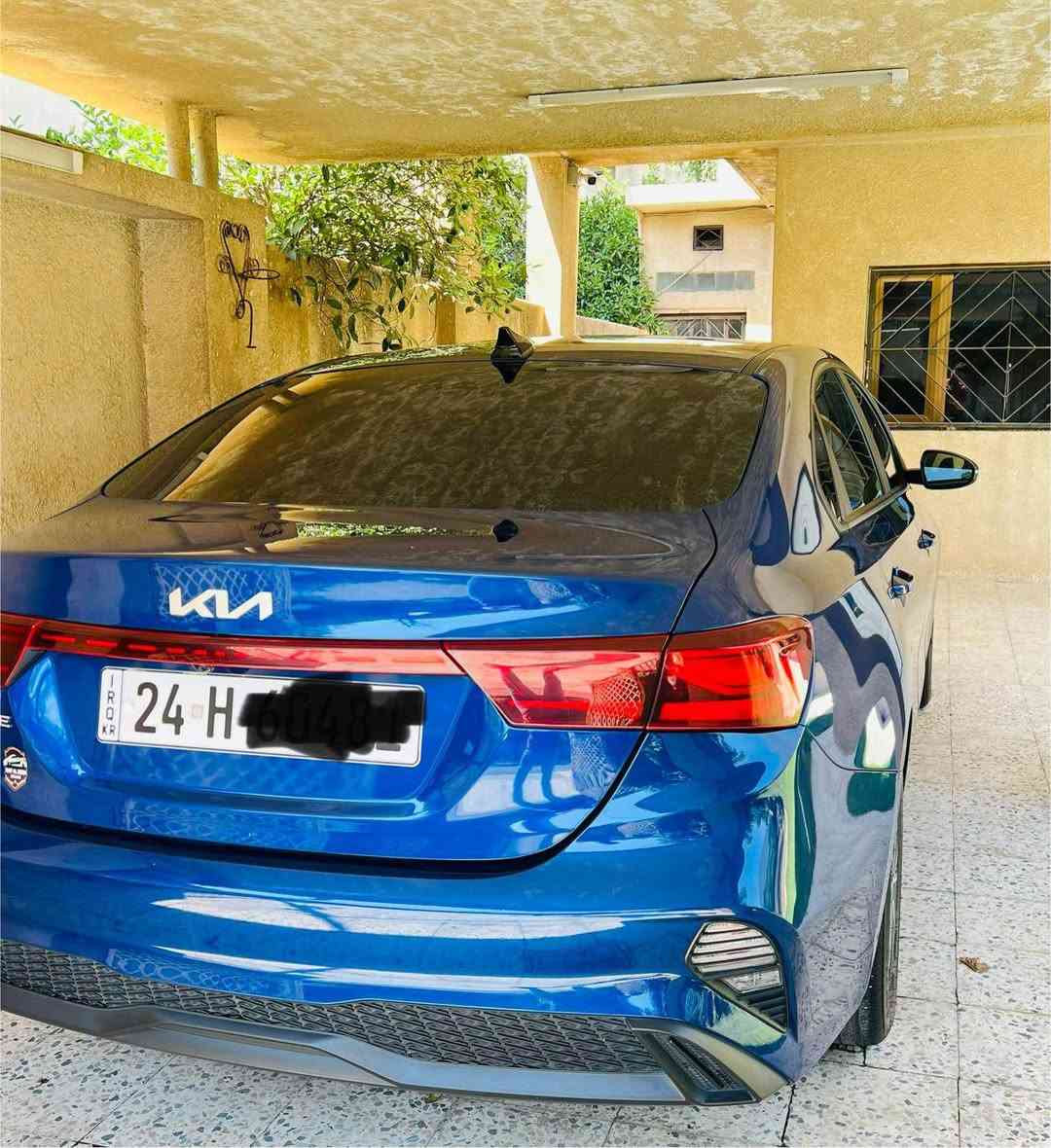 السلام عليكم 
كيا فورتي للبيع 2023ماشيه 20رقم دهوك بسمنا
كلين فقط دعاميه ورصعات اثنين 
سياره جهازه من كل النواحي بدون اي ايرباك
للستفسار علي الرقم غير متواجد علي النت وت ساب موجود
*********** موصل, نينوى

