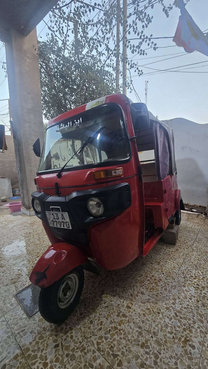 تكتك للبيع رقم وسنويه
22 الكشره بيه بارد والدوس معمر 
المكينه مكفوله ابيع كوم حديد 
مسجل 
لايت زنون 
دوشمه 
تاير جبلي 
مداور ثاني يوم 
***********
