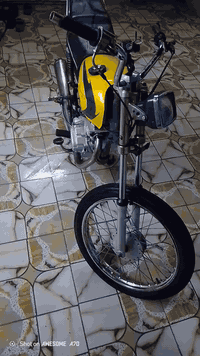 سلام عليكم دراجه يراني ادوات ادوات مكفوله من سرقه مكاني بصره سعرها 300وبيها مجال  توني شاد تايرات تانكي جديد كشن محرك مامفتوح ولايتغص دراجه حلوه رقمي ***********
