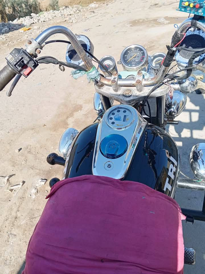 سلام عليكم ستوته للبيع موديل 2014 اوراق اصولي العنوان  قضاء القاسم السعر 900 المحرك موديل 20/ ***********
