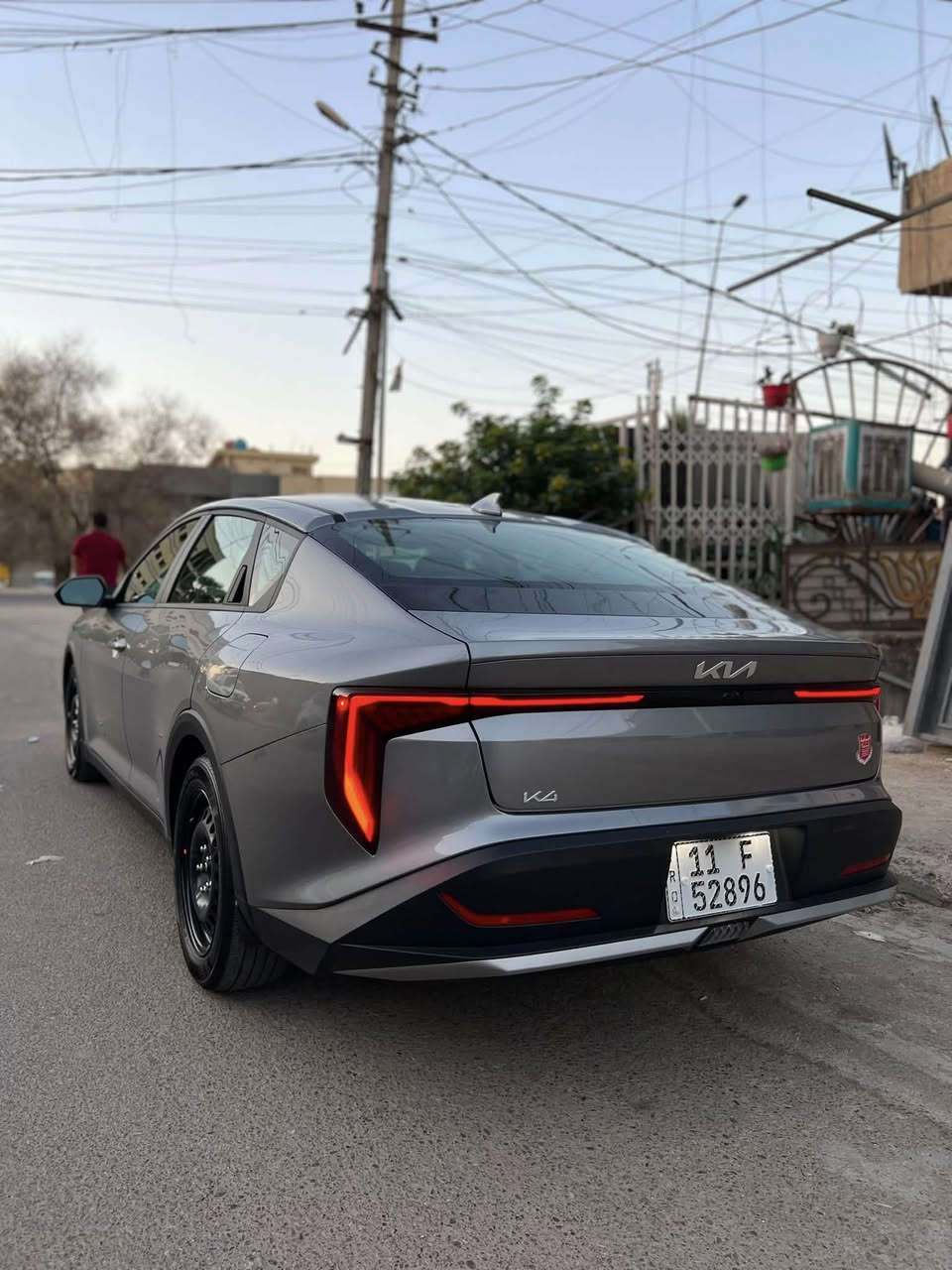 السلام عليكم
كيا K4 2025
حادثها جاملغ عكس السايق صبغ فقط 
ماشيه 14 الف فقط
مكينه 2000 دوش المرغوب
رقم بغداد ب اسمي 
فول مواصفات 
بصمه
تشغيل عن بعد
شاشه كبيره متصله
عداد دجتال
رادار امامي خلفي 
بك لايت لد
لايت زنون 3 عدسات
اشاير لد 
اوتو هولد 
كشنات تدفئه
شحن لاسلكي
هاند بريك بصمه
ستيرن رياضي الشكل الحديث 
شاشه كار بلاي 
أندرويد اوتو
وبعد بيها هواي مواصفات 
العنوان بغداد الكرخ
***********
