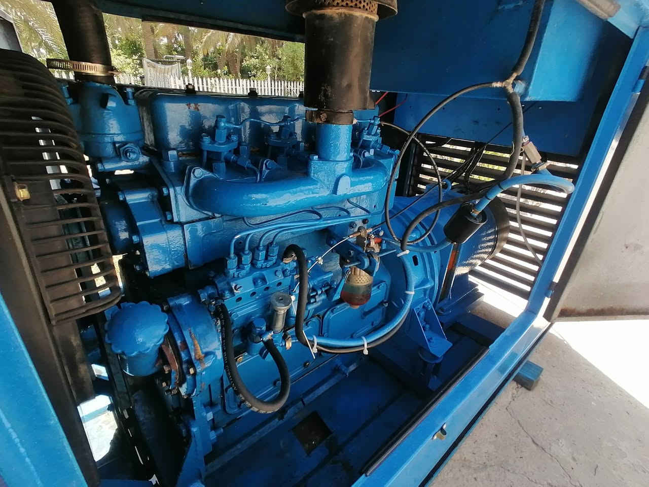 السلام عليكم مولد للبيع نوع بيركنز صيني 4سلندر 30كيفي صدامي مكان حله تجفيت جديد 
سعر مليون ونص وبيها مجال للإستفسار ***********
