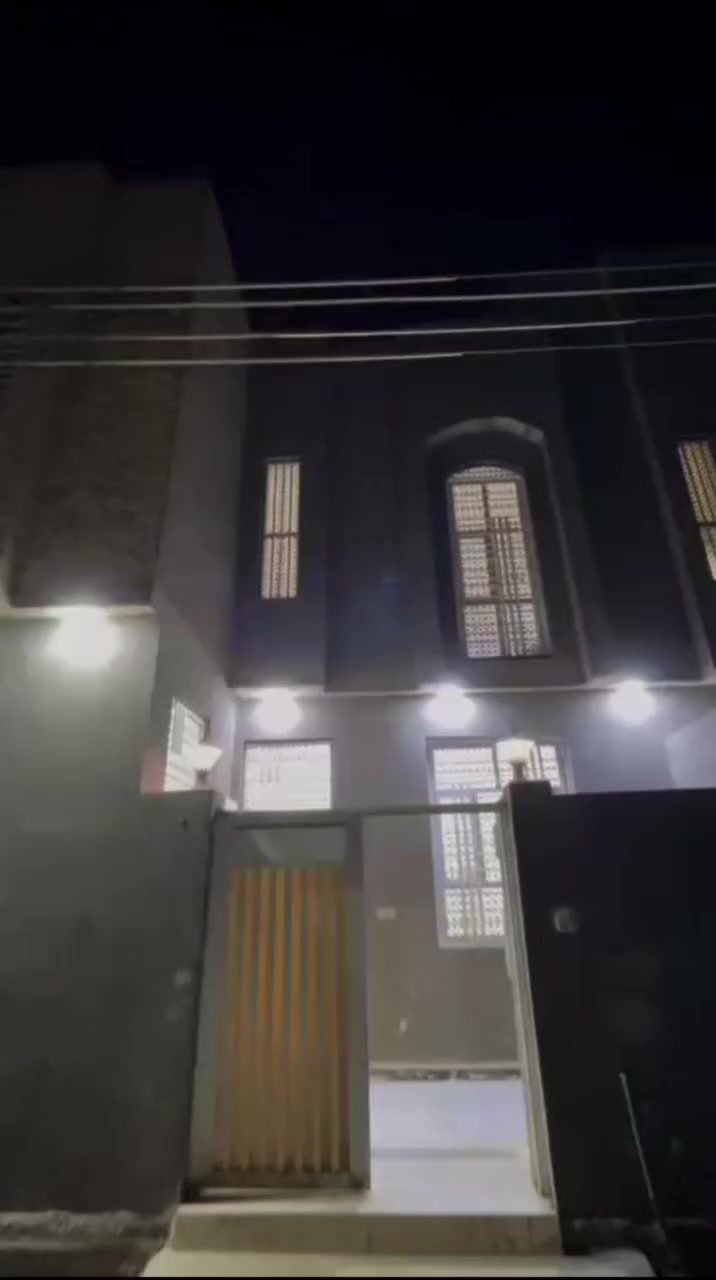 بيت للبيع الإسكان الصناعي النزله الأولى عل يسار ١٠٠متر ١٠ × ١٠  طابقين الاول ١ نوم صاله استقبال مطبخ صحيات الثاني ٣ نوم صاله صحيات بسعر مغري بناء 👷‍♂️ 🚧 حديث ما مسكون ابدا 
📞 للاستفسار والمزيد من التفاصيل:
***********
***********

🔗 قناة التلكرام الخاصة بالعقار:
https://t.me/ahmed32574

🔹 كروب واتساب خاص بالعقار:
https://chat.whatsapp.com/HV9E3oaK8odIigmvaXUhy4

💬 للتواصل مباشرة عبر واتساب:
https://wa.me/9647819666110
