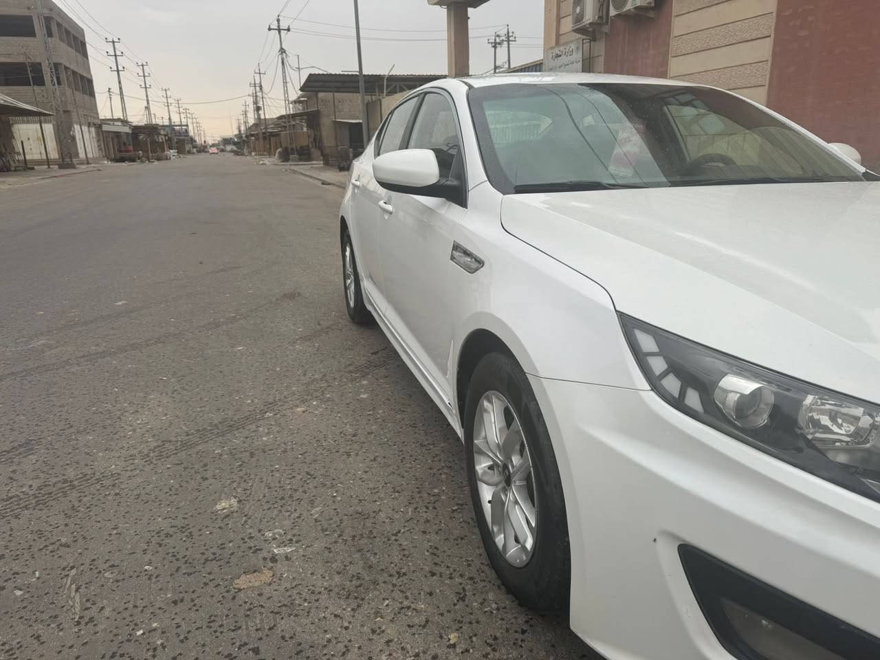 سلام عليكم
كي فايف 2011 وارد كوري كفاله عامه صبغ قطعه وحده فقط بس بنيد
والباقي كله كفاله 
محرك 2000 
رقم بصرة مشروع وطني تحويل 
السياره نضيفه حدادية وكير ومحرك وتبريد وكهربائيات 
بصمه 
السعر 105 وبيها مجال بسيط حك الجية
مكاني بصرة ابو الخصيب / ابو الجوزي
للاستفسار ***********
