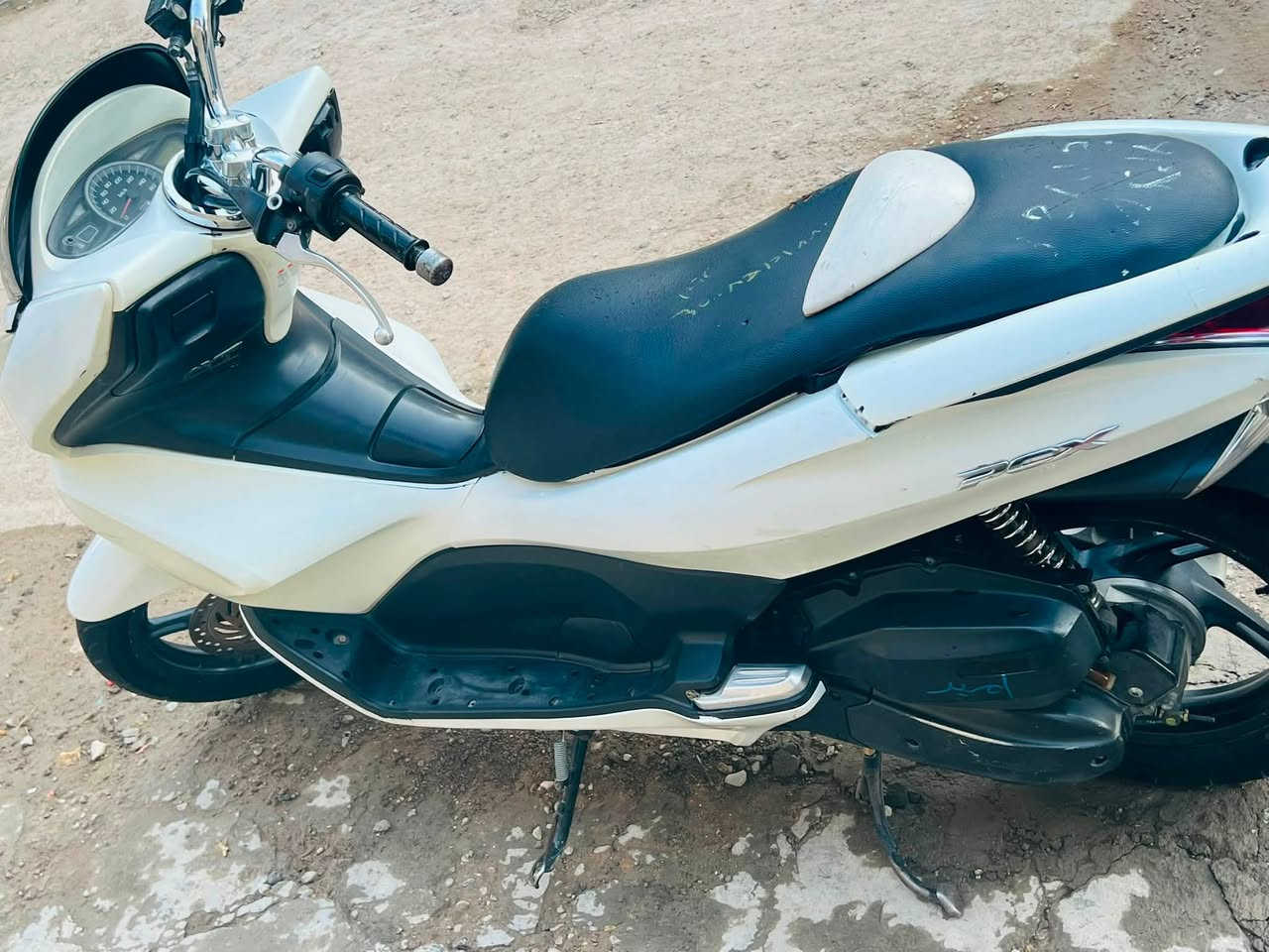 سلام بي سي اكس جيل اول مكينه مفتوحه خرسه لا نضوح لا تنقيص لا تبخير كله بلاديه يابانيJf السعر 1100بيه مجال 
مكان بغداد  الزعفرانيه ***********
مكينه 150سيسي
