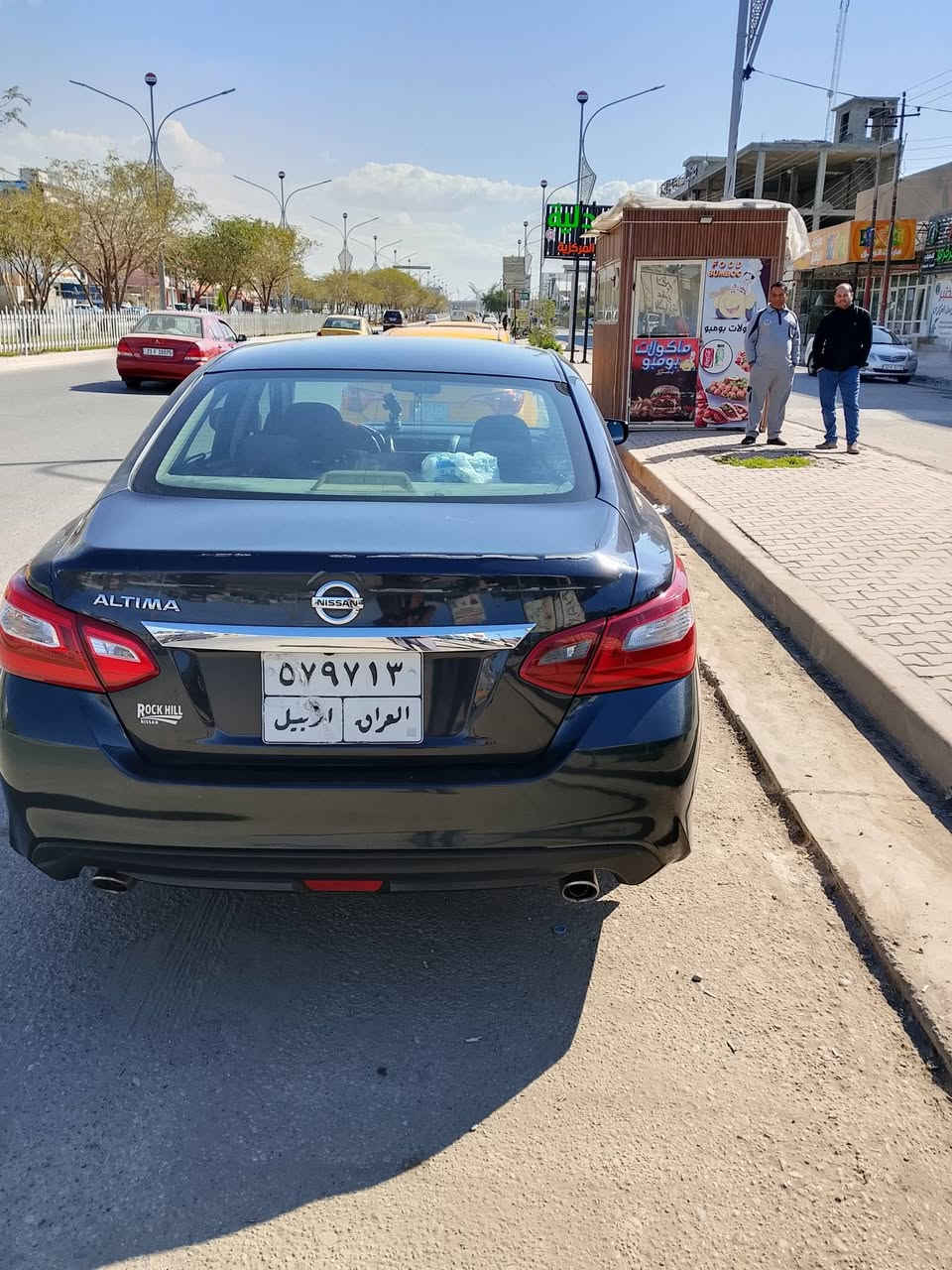 سيارة التيما للبيع
الموديل 2018 s
ثلاث قطع تبديل واحدة في امريكا واثنين يمي تم تبديله
مواصفاتها معروفة للجميع
ماشية 80 مايل
السعر 110 ورقة
ت /***********
