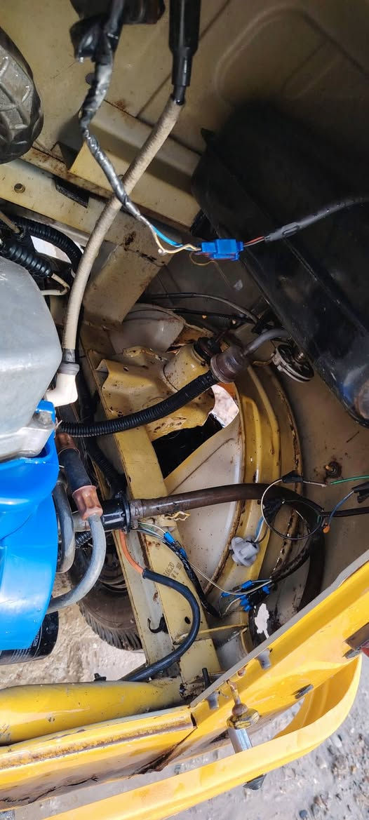 تكتك موديل 20 شهر5 بيها صبغ لغدين لغد بارد ولاخ جمالية  بيها اماكن صبغ هم رقم بغداد انكليزي تحويل ثاني يوم شرط التحويل كهربائيّات شغاله كير محرك اكسل خير من الله تخم تايرر
جماعه شكد السعر 6300 بيها مجال الي ميشتري لايدخل يعلق والصور كدامكم  للاستفسار ***********
ديالى بعقوبة
