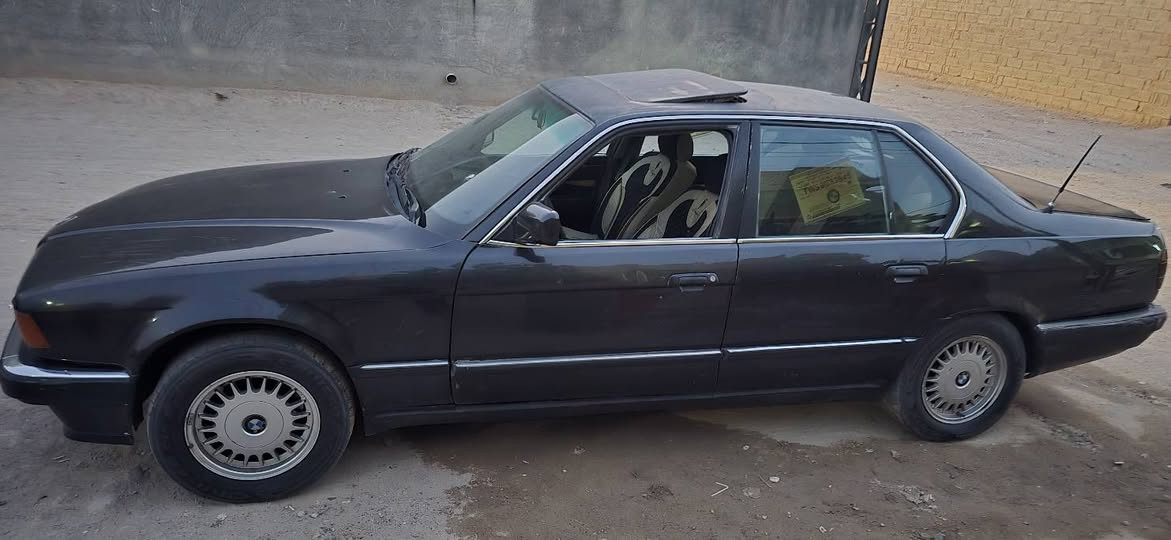 بيئم 735اصل91
رقم انبار تبريد ثلج 
سياره حلوه 
السعر35وبيه مجال
بيع مستعجل
***********
عنوان فلوجه
