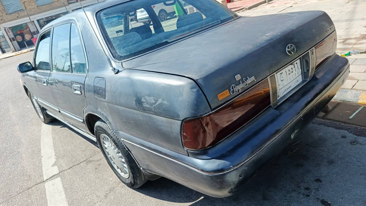 السلام عليكم 
ارنب جناز طويل ايسر بلاد  مديل 93 رقم بغداد باسمنه 
مكفول من الكص والنقل والصبغ
كير ومكينه 3000 
دواخل جدد ارضيه جلد تبريد شغال 
حداده وتايرات 80% كهربائيات كلها شغاله
السعر 55 وبيها مجال 
العنوان البصره قضاء المدينه 
***********
