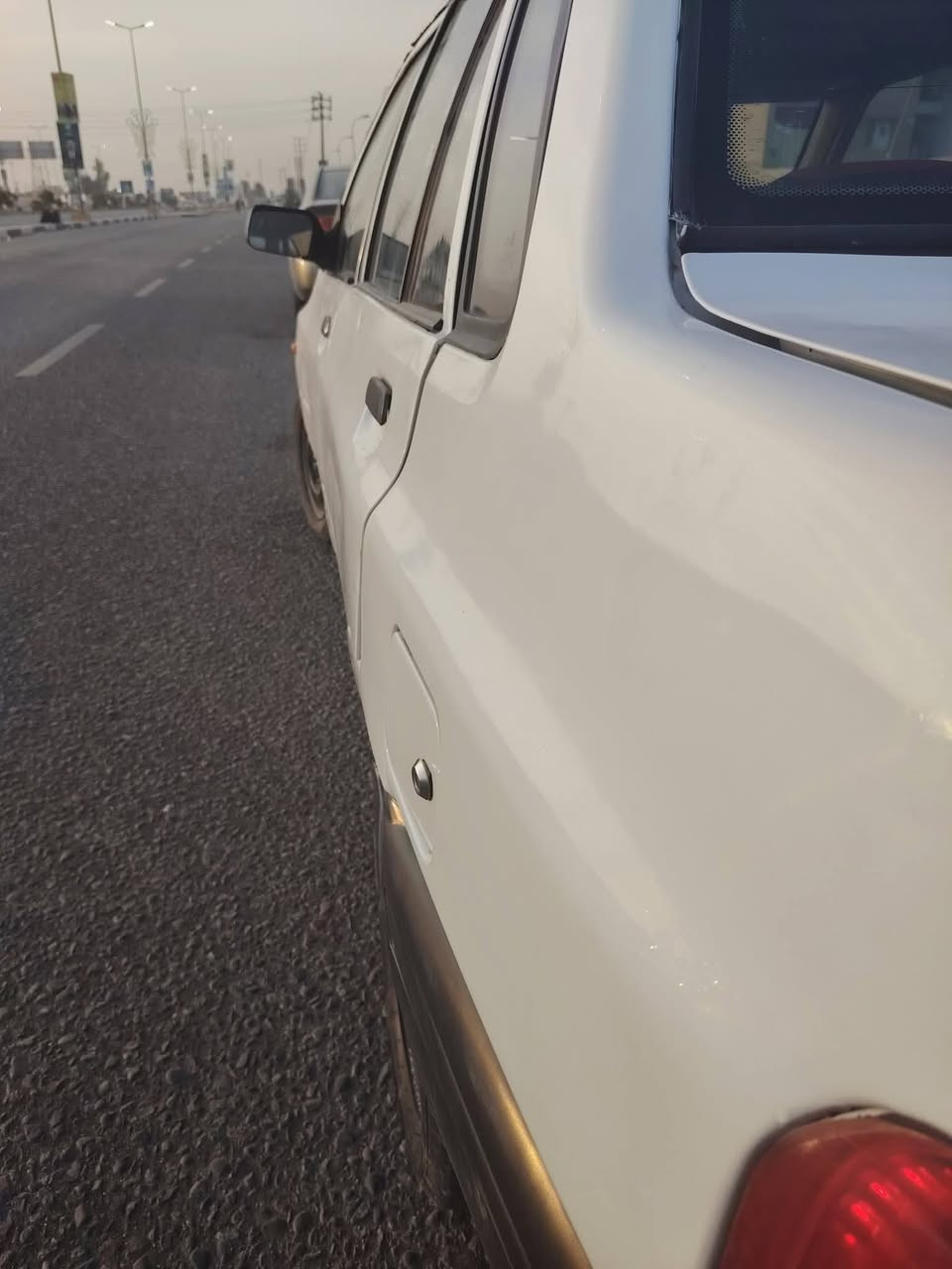 سلام عليكم اخوان موديل ١٠ سنويه لل٢٧ رقم انكليزي تحويل مباشر شواصي معمره تعمير درجه اوله بليت ٥ ملم عراقي مصبوغه حزام بدون ضربه باتري وبور وحداديه وميزانيه كير مكفول ومكينه بس بتشغيلت الصبح ادخن ٥ دقايق وتكطع السعر ٢٥ وبيها مجال للشراي رقمي ***********
