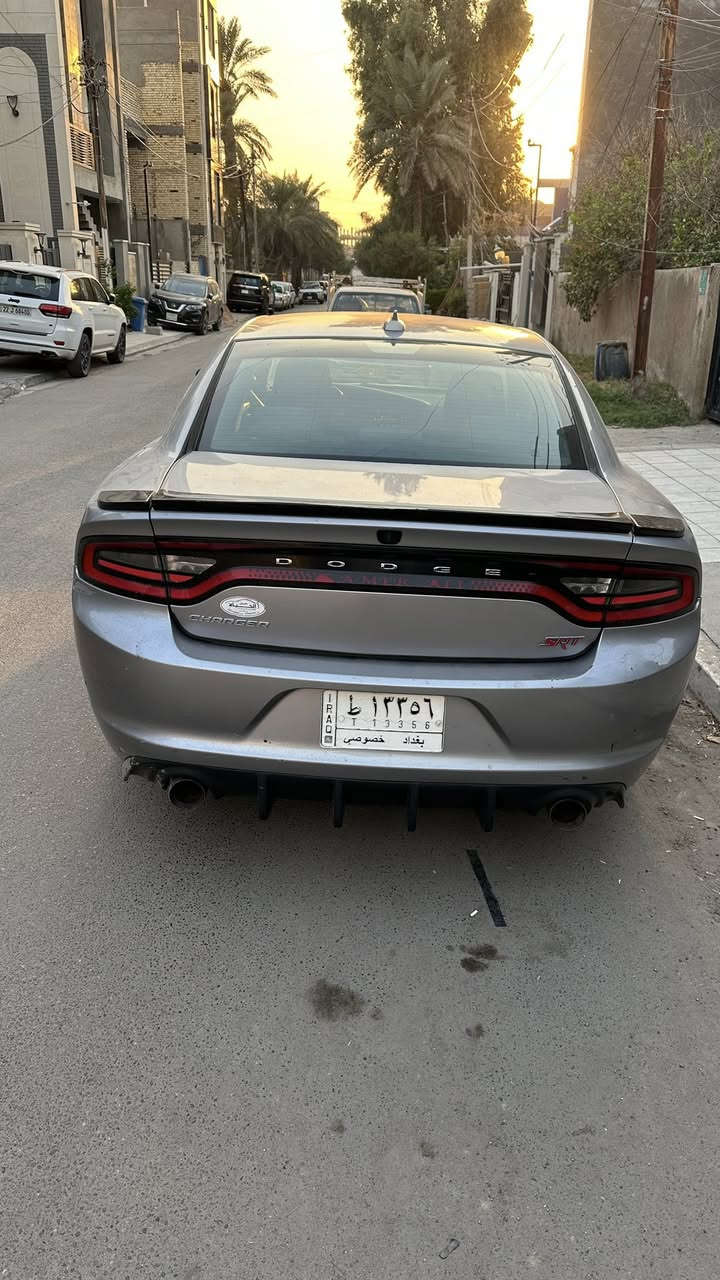 السلام عليكم
جاجر sxt محرك 3600 
6 سلندر للبيع موديل 2016 
سنويه مشروع وطني 
حادثه باب السايق وا مبدل هوه وا الخلفي بدون صبغ وا دواخل ولاه ايرباك
السياره نظيفه وا صدرها جديد الامامي وا الخلفي 
السعر 168 وا بيه مجال بسيط
مكان السياره كراده
الرقم ***********
