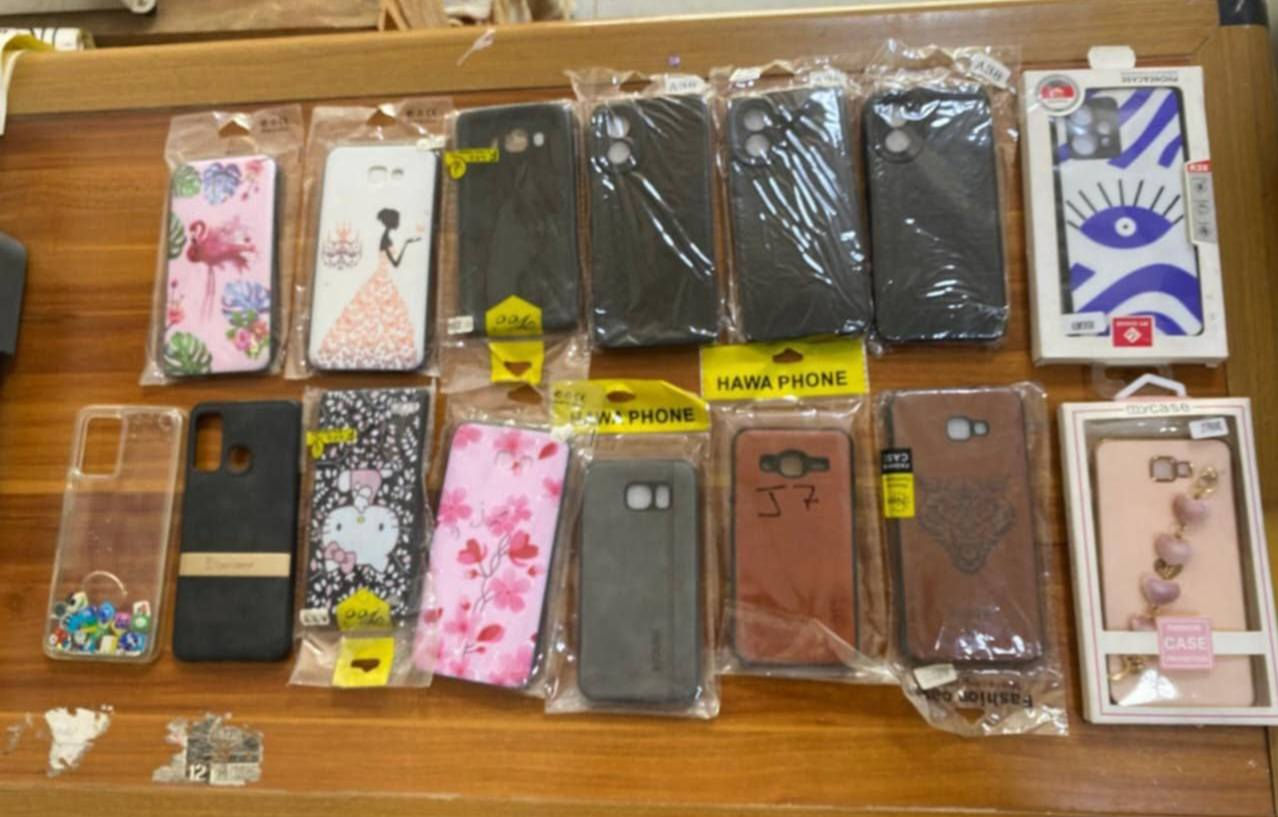 140 كفر مشكل هواوي وسامسونج وايفون للبيع 
السلام عليكم عندي 140 كفر للبيع مشكل هواوي وسامسونج وايفون ب40 الف واكو بعد صور للكفرات للإستفسار خاص


**إذا كنت صاحب هذا الإعلان وتريد حذفه لأي سبب، رجاءا أرسل رسالة إلى الدعم الفني**