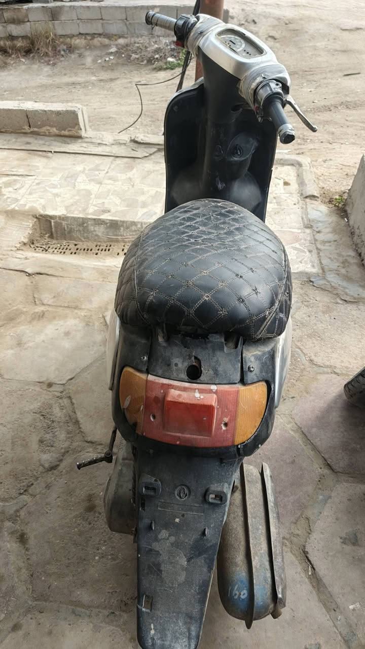 للبيع شغاله كولشي مابيها كوم حديد ١٠٠ الف 
*********** ناصريه مركز
