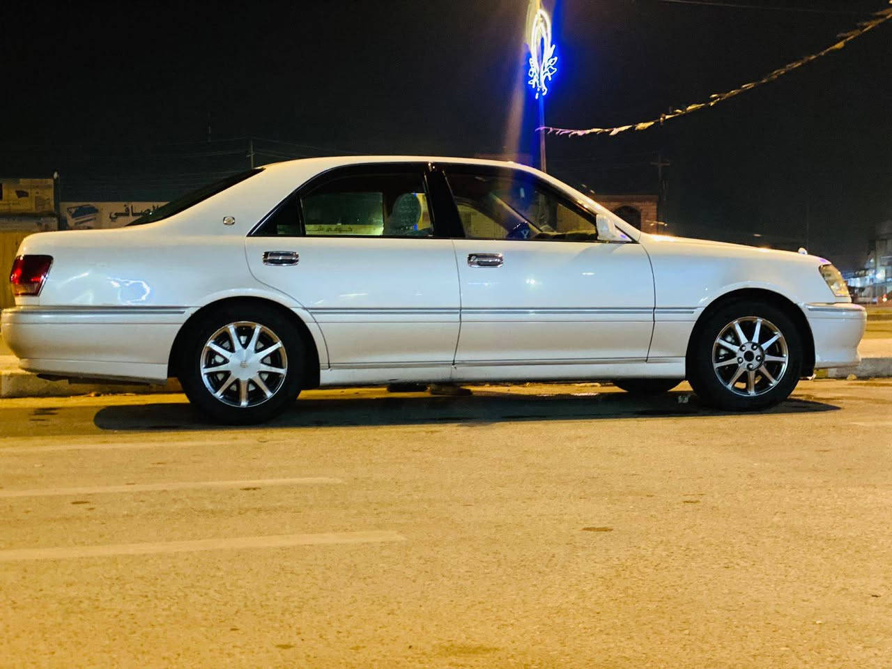 ملكه للبيع فقط/ بأسمي 
مديل 2002 اصل
كرستال اصل    3 دكم
مكفولة من الكص والضربه 
السعر 140 وبيه مجال 
باقي التفاصيل الاتصال 
***********
