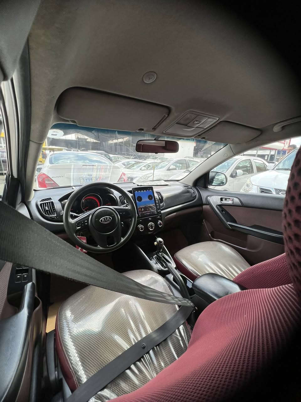 سلام علايكم
كيا سيراتو 
موديل ٢٠١٢
بيدون سبخ تلاث موكان بارد بس 
كير محرك كوله بي شرت 
سنوي جديد بس رقم قديم 
اربعا تايرات جديد 
مكان اربيل 
لي معلومات ازيد 
***********واتساب وا فايبر 
سعر ١٠٣$ بي مجال
