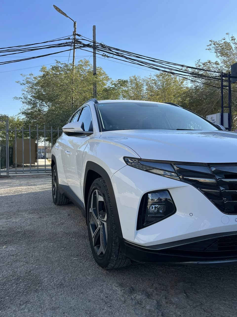 سلام عليكم

توسان 2022 خليجي بيه بارد شويه جاملغ عكس السايق   للبيع رقم بغداد دولي 

 

•المحرك :  دوش 2000  

•المواصفات 

•دخول ذكي(بصمةعدد1)

•تشغيل عن بعد 

•تشغيل بصمة  

•دشبول متغير ألوان 

•مري شفط 

•كاميرا دوارة 

•شاشة كبيرة  ايباد  +كاميرا اصلية 

•حساسات امامية خلفية

مصابيح امامية زنون مع LED 

مصابيح خلفية LED

•مقاعد امامية كهرباء عدد2

•مثبت سرعة Cruise 

•أوضاع القيادة Drive Mode ايكو_سبورت_نورمال 

•هاند بريك بصمة 

•نظام نزول منحدرات 

•أشاير بالمري 

•اوتو هولد

•شحن وايرليس

•تبريد امامي خلفي )  

•سعرهة 205وبيها مجال اتصل وتدلل 

المكان النجف الأشرف

•رقم الهاتف  ***********
