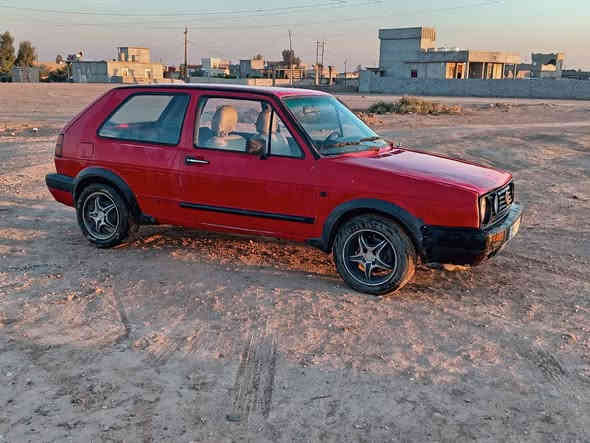 السلام عليكم مكلف بل نشر كولف لبيع نظيفه شرط محرك شرط كير شرط رقم دولي السعر  ٢٠ ورقه 
***********
