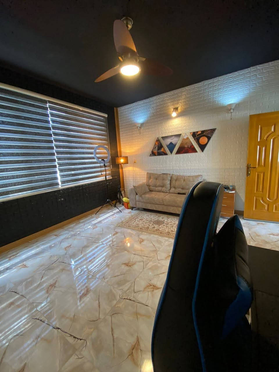 السعر جدا مناسب 🏠دار للبيع مساحة 100م حي الجامعه شارع 10 بناء طابقين حديث ثلاث غرف نوم قطاع 28 مكان مميز جدا 💥لمعرفه السعر اكتب تم 💬
للاستفسار واستقبال العروض والفرص الاستثمارية يرجى الاتصال على الرقم التالي ***********
