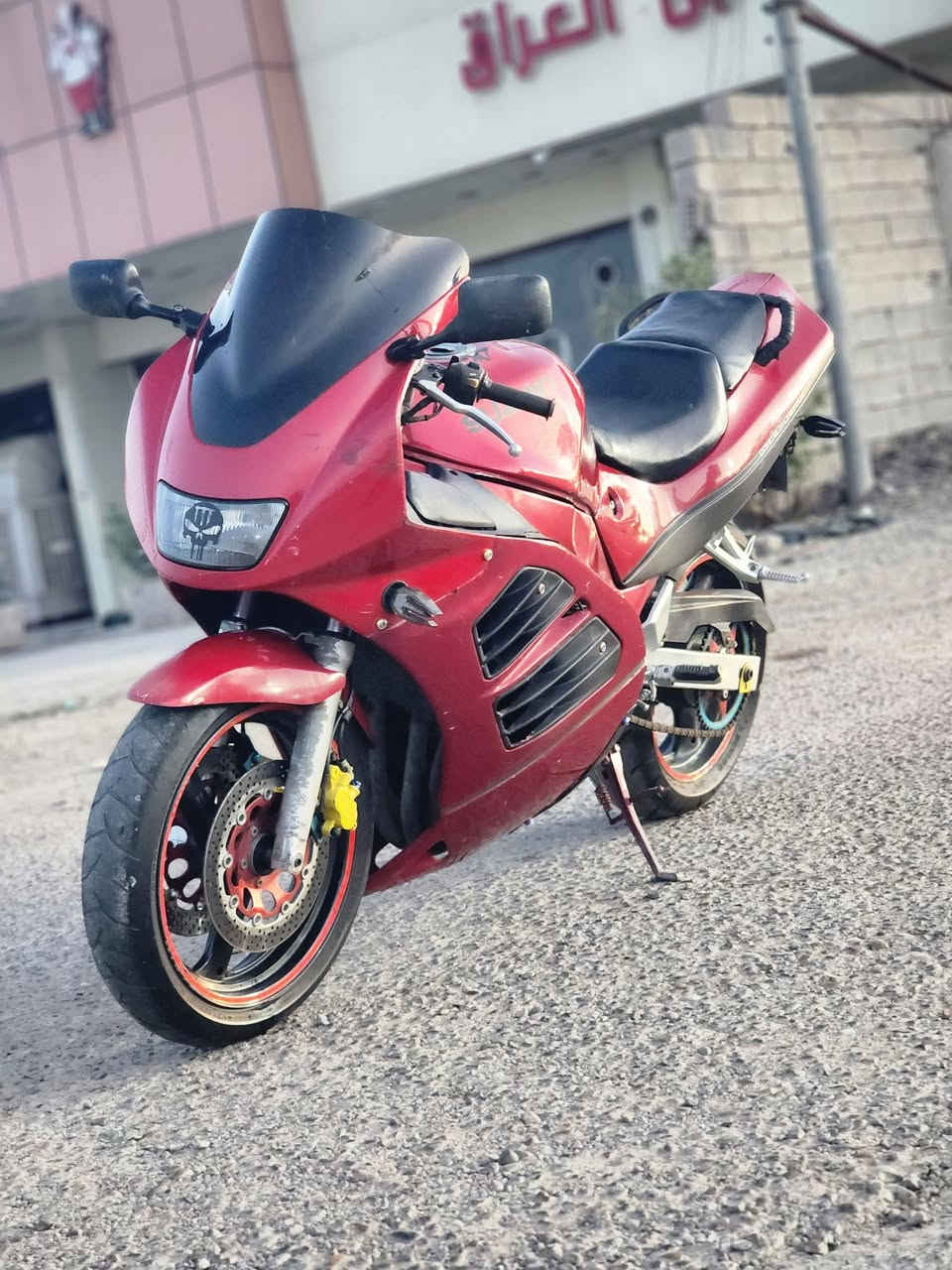 يا الله السلام عليكم للبيع دراجه بطح قرش مكينه 400 في سي قبق احمر مكينه وكير خير من الله دراجه شغاله نگره بس بيها خربطه يرادلها ادامه بلكات على تنضيف كابريترات اوراق كامله كمرك ما مدفوع بيع مستعجل السعر 1 مليون  ***********
