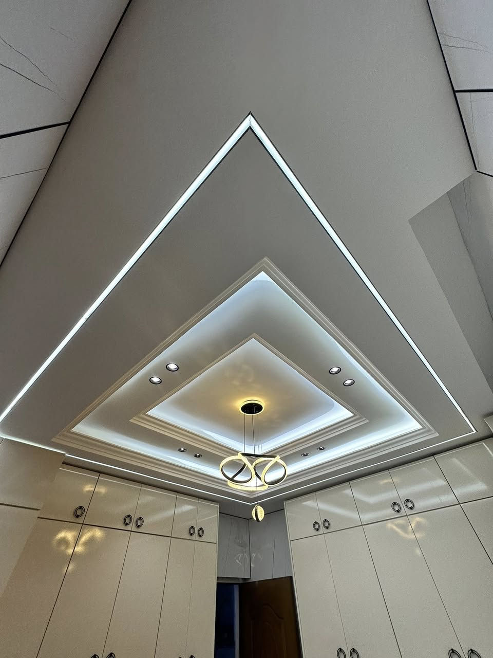 ديكورات بصره ديكورات عامه صبغ عام ***********
