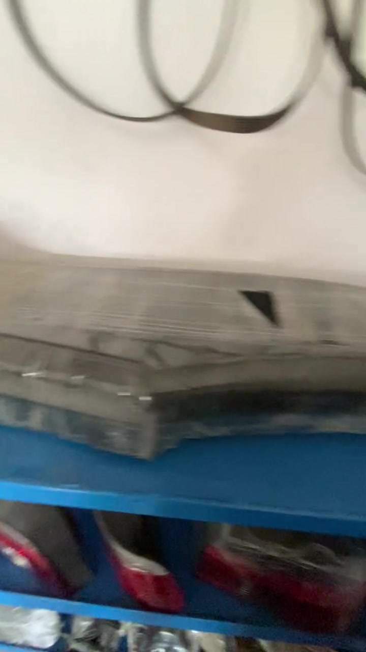 السلام عليكم
غرفه 700بيجي كهرباء مع ملحقاتهه مذكوره(4كشنات 4بطاين 6تكم دشبول امامي جكامج ثنين دبل جكمجه  فرس خلفي دوسات باب القماشات بلصفحه جوه تخم صاج كامل ملكي ابو القلم ويدات ستيل وبردات خلفيه بلبطاين )وشعندي تفاصيل بعد للغرفه انطيك ملاحظه بسيطه بطانه سايق يحتلجهه تلغليف بس للجلد الجوه(السعر 5ورقات ونص مكاني الديوانيه***********)

