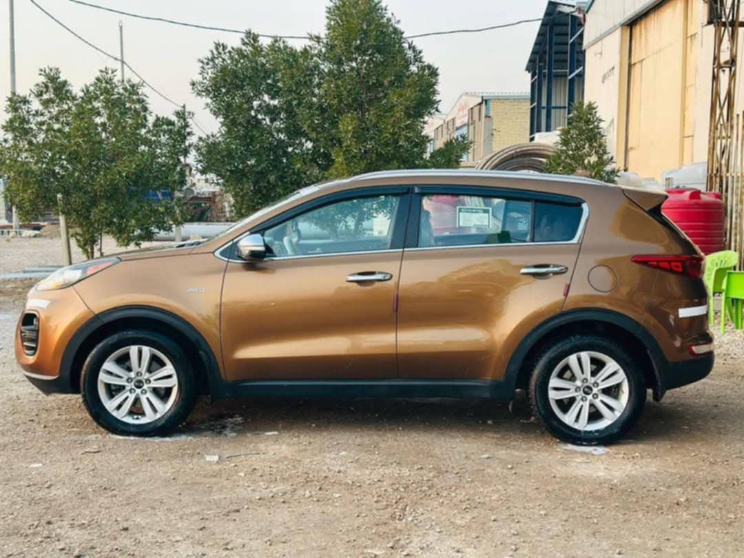 #يالله
كياء سبورتج 2017
محرك   2400
وارد امريكي حادثها 
سرقه بيبان بدون ضرر عابر.

نص موصفات سويج
مرقم مثنى حره بأسمي  مداور ثاني يوم  
السعر 140  بيها مجال بسيط 
العنوان المثنى الرميثه
 الاستفسار ***********
@إشارة
