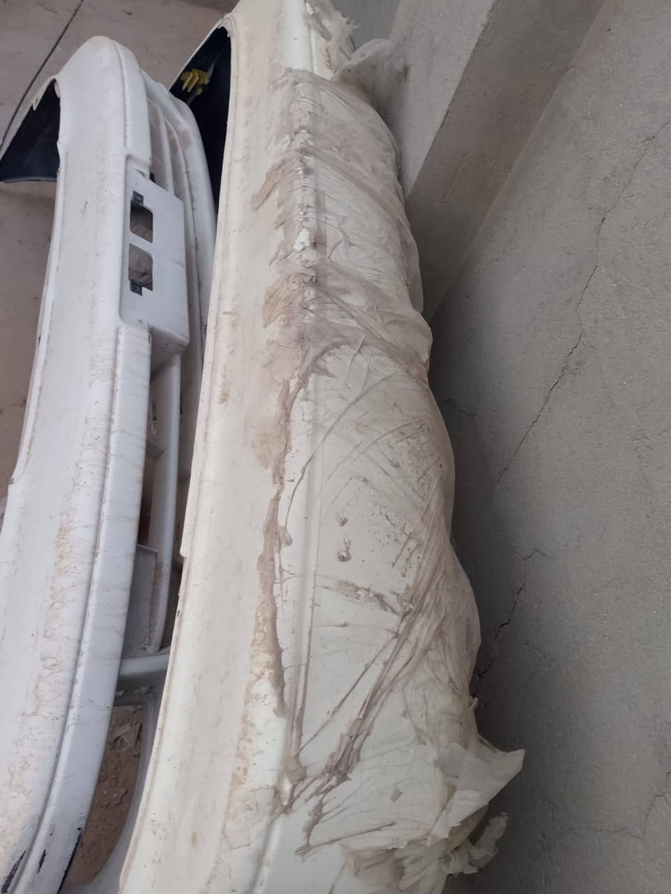 السلام عليكم اربع بيبان مع البطاين كرونه موديل 95 يسرة بلادي 
زوج دعاميات 
تجف 
***********
متواجد ع الفيس واتساب
