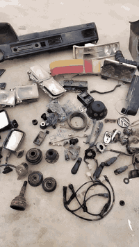 السلام عليكم غراض برازيلي للبيع ابيعهم شلعه سعر 75بيهم غراض جدد ماشادهن لايتات جدد الشراي راسلني خاص او***********العنوان الموصل حي العبور
