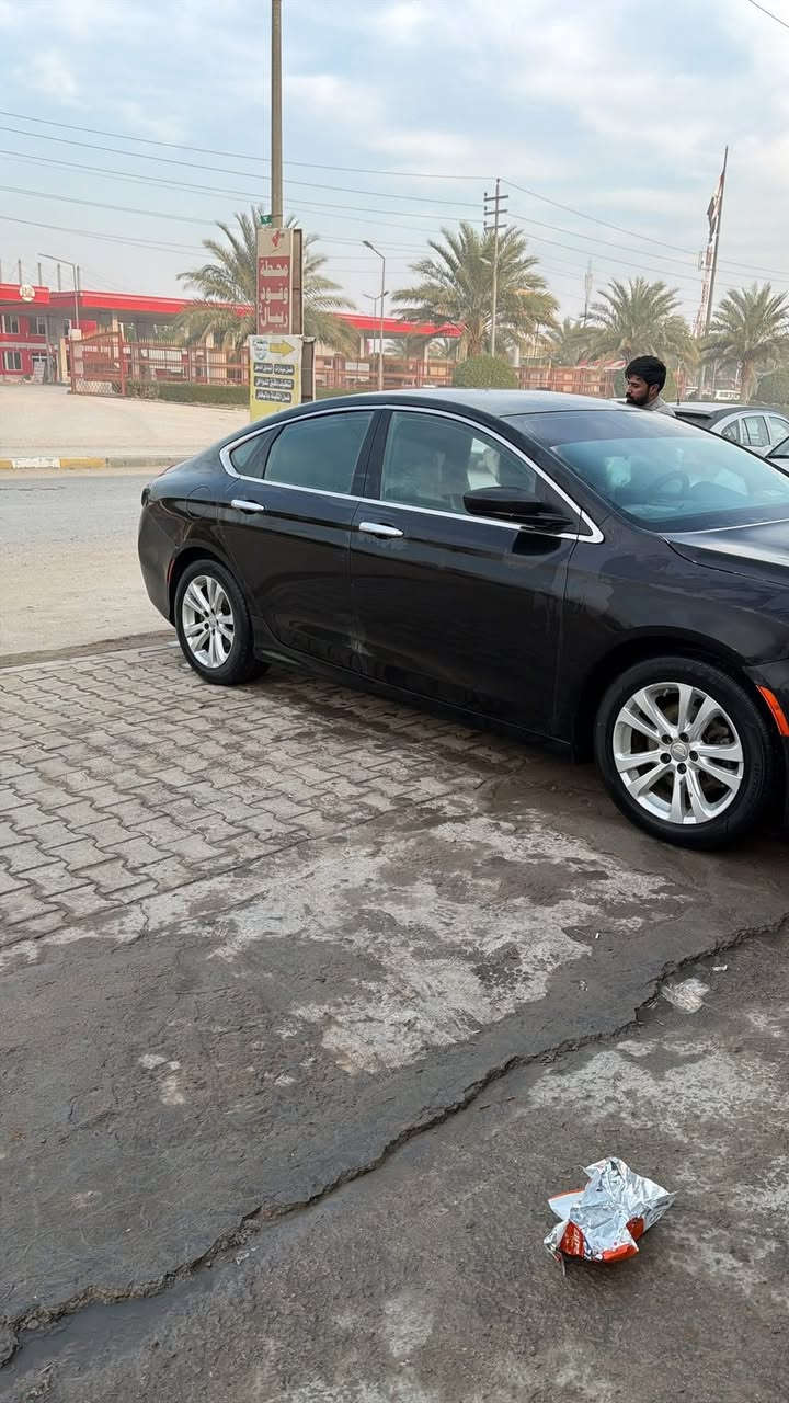 سلام عليكم 
C200 2015 
محرك 2400
السعر مناسب 
اتصال فقط ***********
