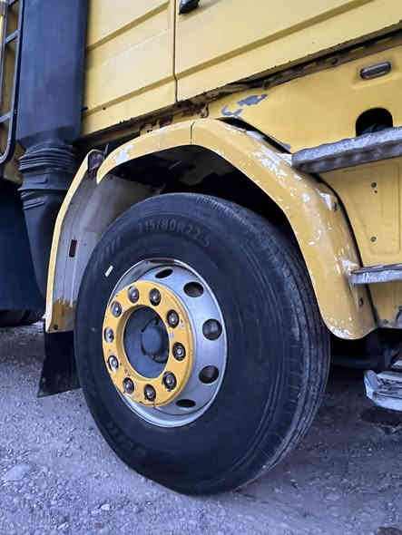 اسکانیا لوری 113 سکس سحال دبل تایر مودیل1990 حجم 360 کەورین گیر 3*3 بیلاد شاصی طویل بیلاد باج بطن رقم اربیل بشرت تحویل سعر 190 مجال قلیل ***********
