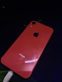 ايفون XR • ١٢٨ جيجا • بطارية ٧٩%