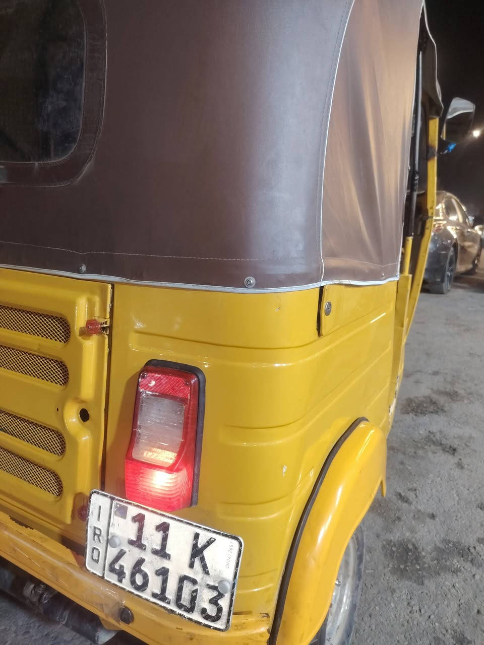 سلام عليكم تكتك موديل 2018 شهر 11رقم وسنويه تحويل مكينه مكفوله السعر 5300 بيها مجال قليل عنوان مدينه صدر قطاع 18 يريدها اتصل ***********
