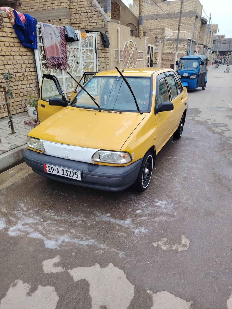 السلام عليكم  سايبه للبيع موديل 2012 
مكان كوت فلاحيه السعر 40 وبيه مجال 
***********
