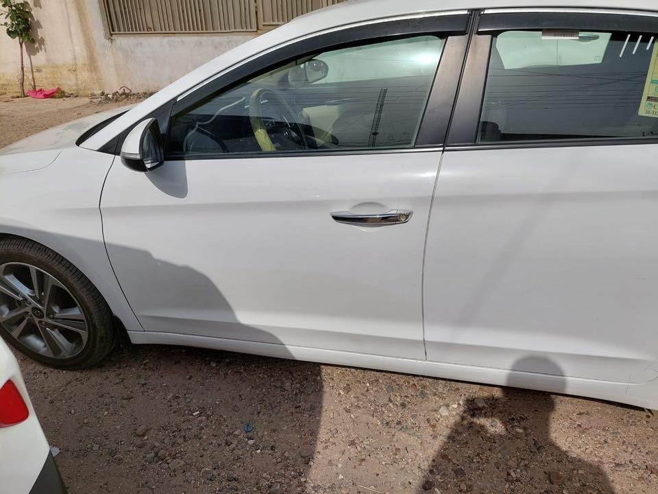 سيارة النترا سوبر خليجي ٢٠١٨ فول مواصفات  ماعدا البصمه ماشيه ٧٧ مكينة ٢٠٠٠ تخم تايرات جديده ودوشمه جديده تبريد شغال قطعتين شاشه ايباد تحكم ستيرن سيارة مال بيت نظيفه ع كد طلعه سعرهة١٤٢ وبيهة مجال للشراي عنواني بغداد ***********
