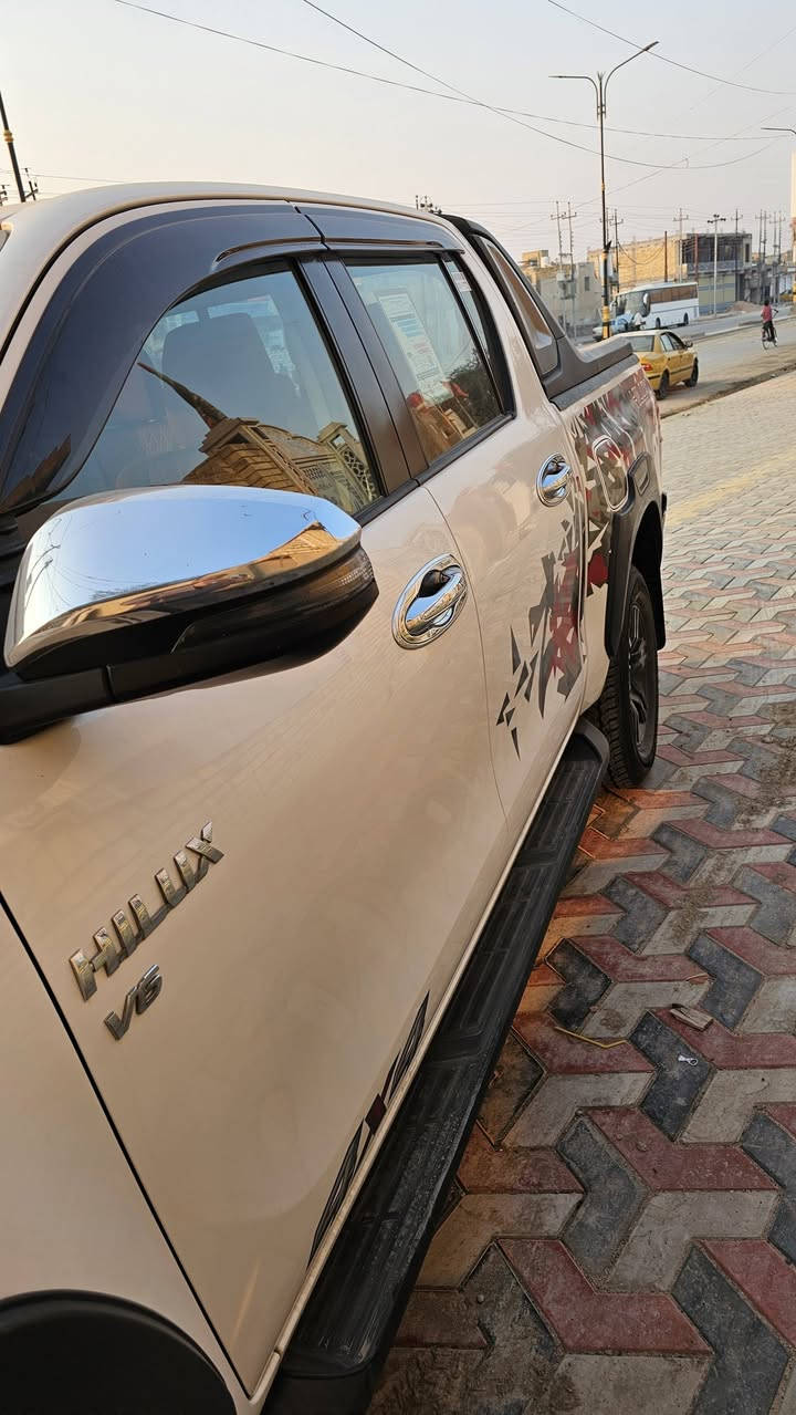 هايلوكس 2022
ماشيه 63
مكفوله 
فول مواصفات 
الاتصال 
***********
