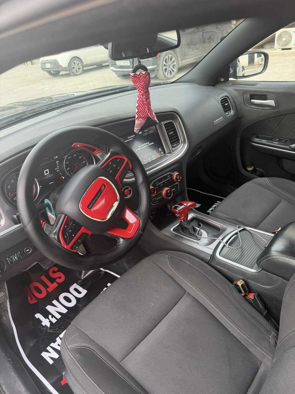 جارجر 2019 sxt فور ويل
كللللين فقط البارد الي بلجاملغ مثل لصوره 
غيرها كلشي مكفول ماشيه 60 الف ميل
السياره سوبر تراك تخبل شلعه معدل جديده 
السعر 210$ 
***********
