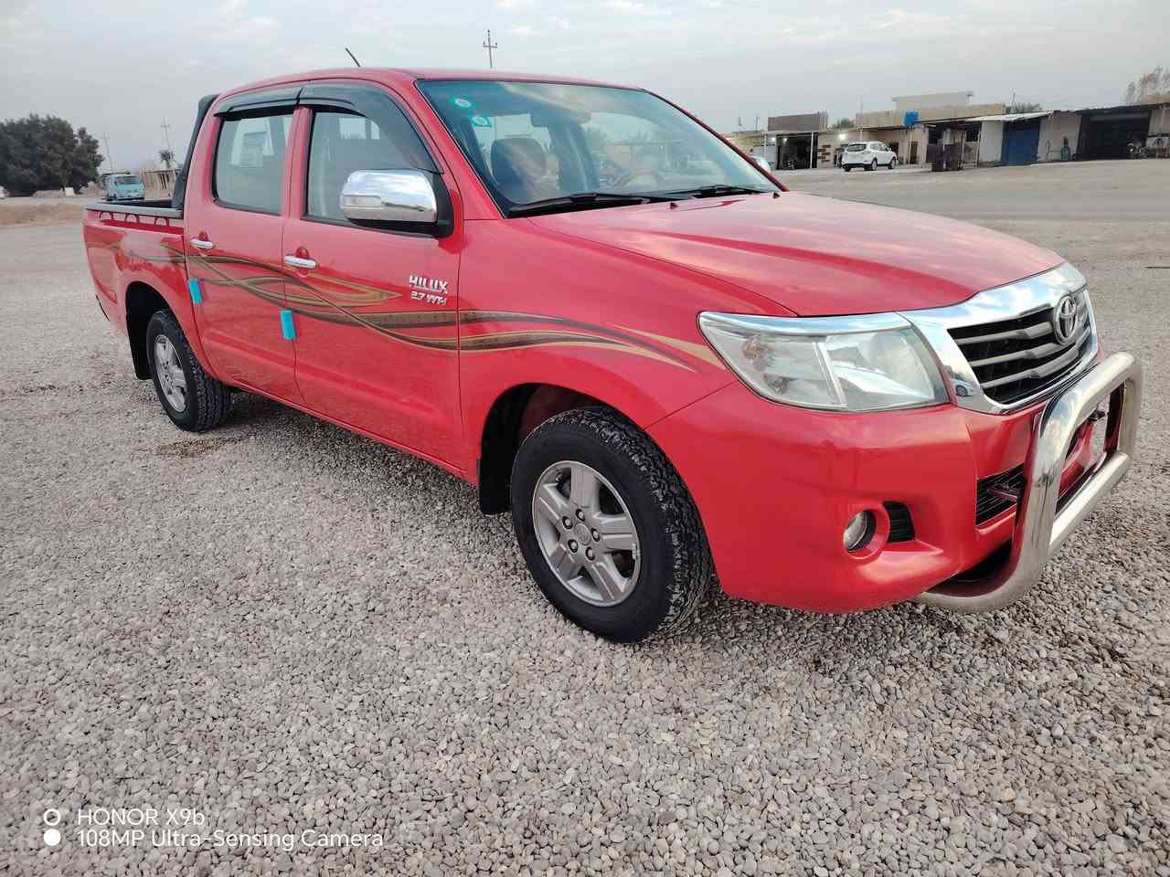 السلام عليكم
بيكم هايلوكس 2015 كويتي شاصي 19 
اوتماتيك رقم واسط دولي سنويه 2031 
السيارة كفالة عامة ماشية 185 حقيقي 
تخم تاير حدادية جديد مكينه كفاله على وضع الشركة 
تدفئة تبريد ع وضع الشركة
السيارة فول مواصفات

العنوان واسط قضاء الاحرار 
السعر 228 بيها مجال بسيط
مامتواجد على فيس
***********
***********
