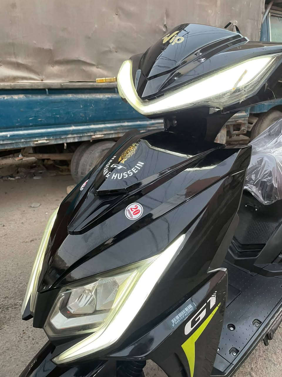السلام عليكم للبيع دراجه شحن سكنس في اي بي شركة حسن وحسين GTدراجه نضيفه وما ناقصها شي مواصفات 6بطاريات نضيفات 4نمر سرعه 80 تشغيل كارت وبصمه وسويج ملف 1500 نضام البارك والرجوع للخلف Rنضام مكاني بغداد جديده سعر 525 وبيها مجال ***********
