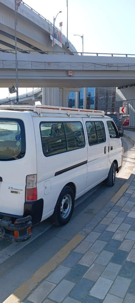 #للبيع نيسان 2009 رقم بغداد 
السيارة حرة #مصفرة هيأة ومرور تحويل ثاني يوم 
السيارة بيها باب السايق مبدل فقط الباقي #مكفول
گير مكينة واكسل وكهربائيات وصدر #كفالة
مكان السيارة بغداد /الدورة
للاستفسار أكثر الاتصال على الرقم
***********
