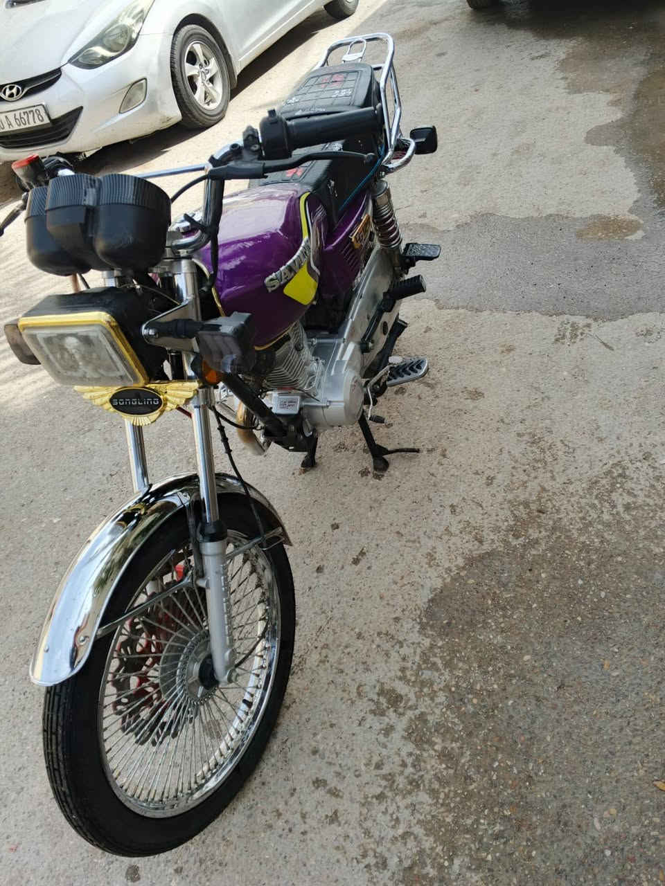 السلام عليكم دراجه للبيع تايكر موديل 2025 نضيفه السعر 750 وبيه مجال اتصل على رقم ***********  تقاطع السادة
