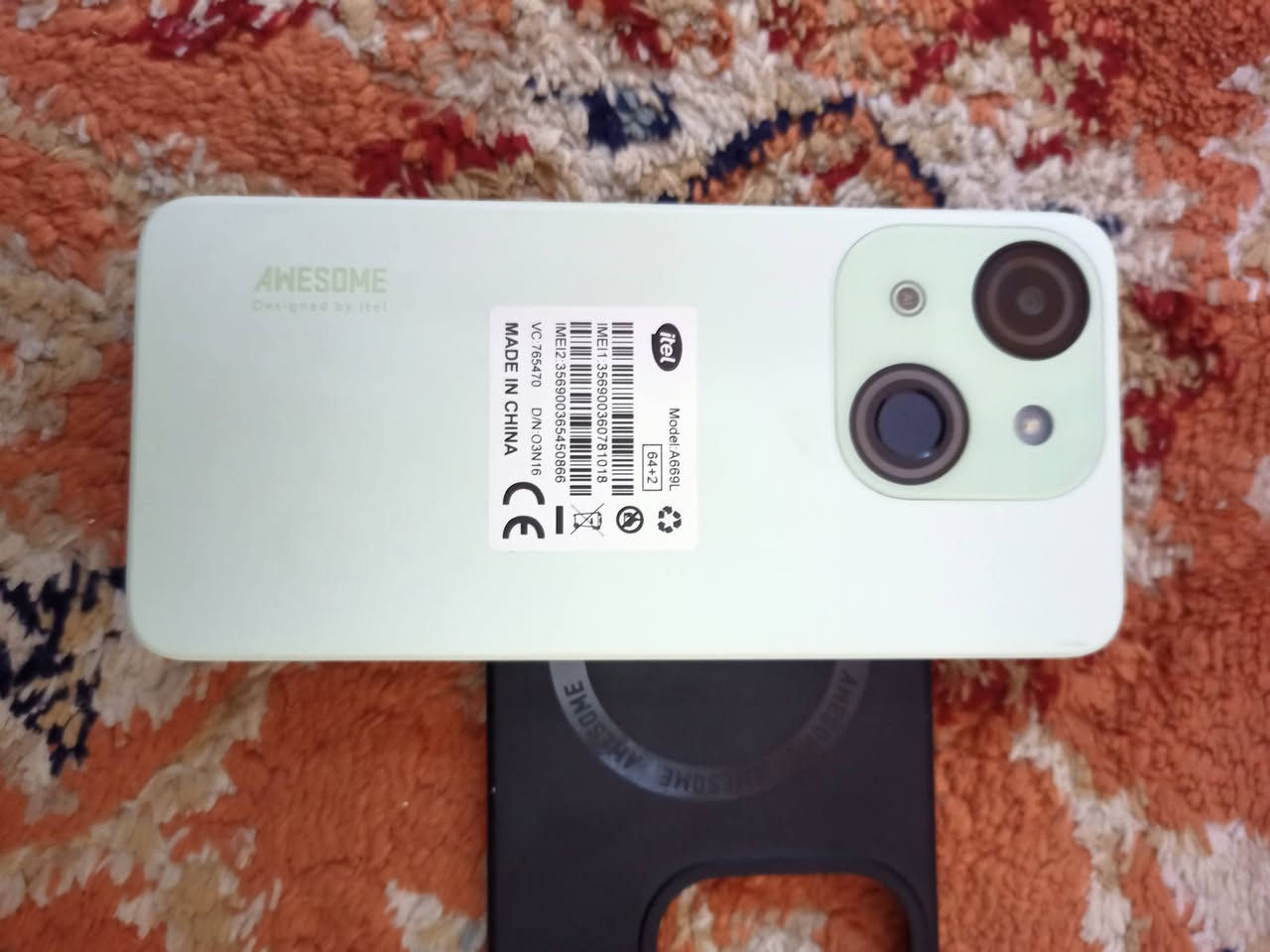 تليفون ايتل جديد ساعتين مشتغل للبيع السعر 100الف شراي اتصل ***********9
